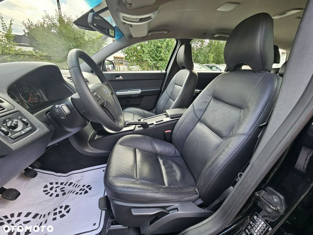 Volvo V50 2.0 Momentum Euro5 - 11