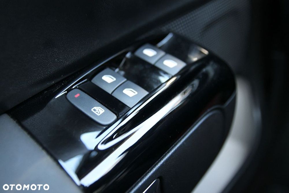 Citroën C3 1.2 PureTech Max EAT6 - 28