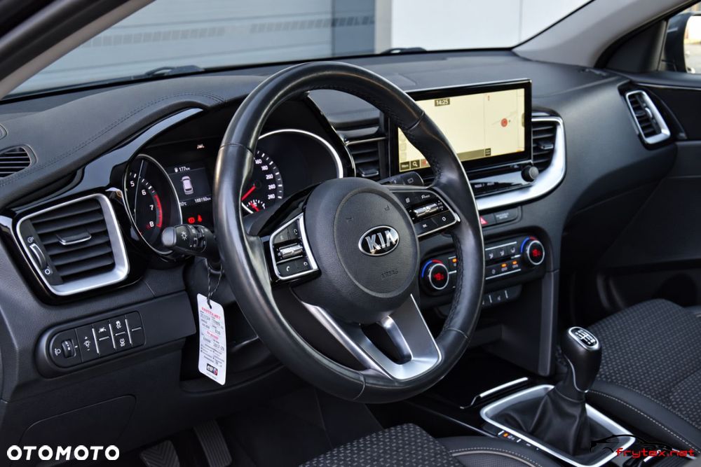 Kia Ceed - 18