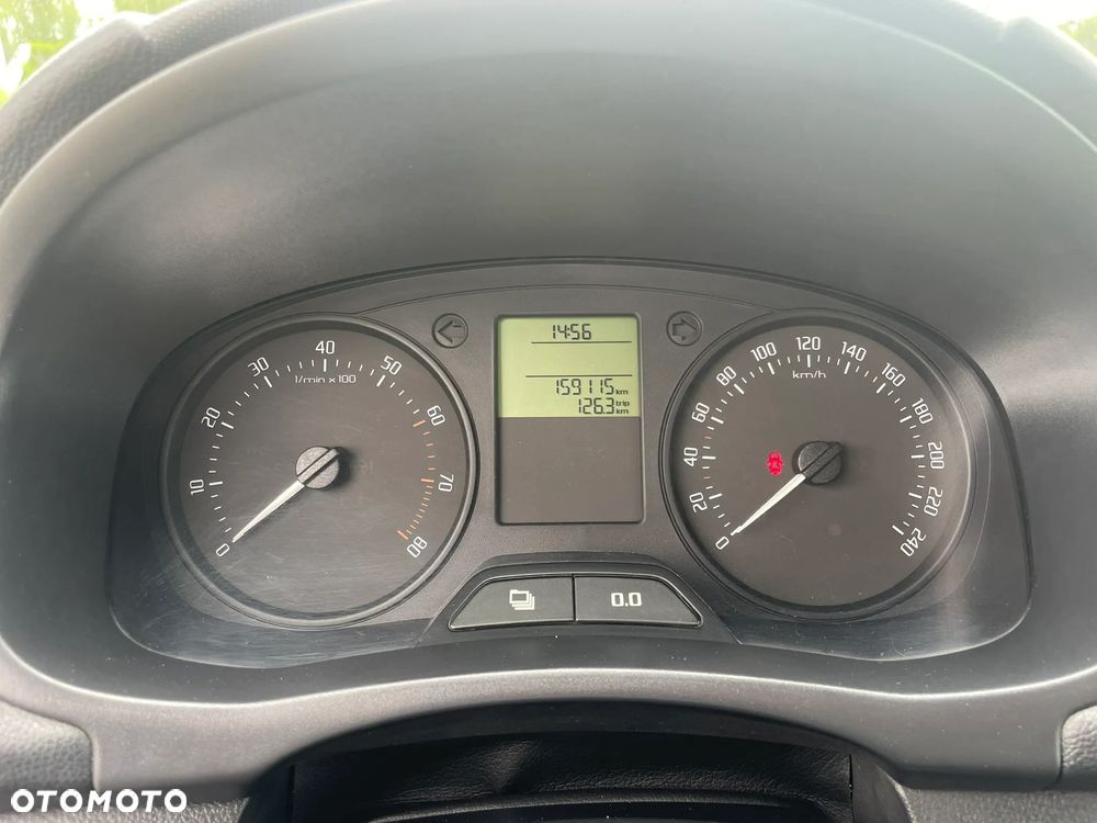 Skoda Fabia 1.4 16V Active - 17