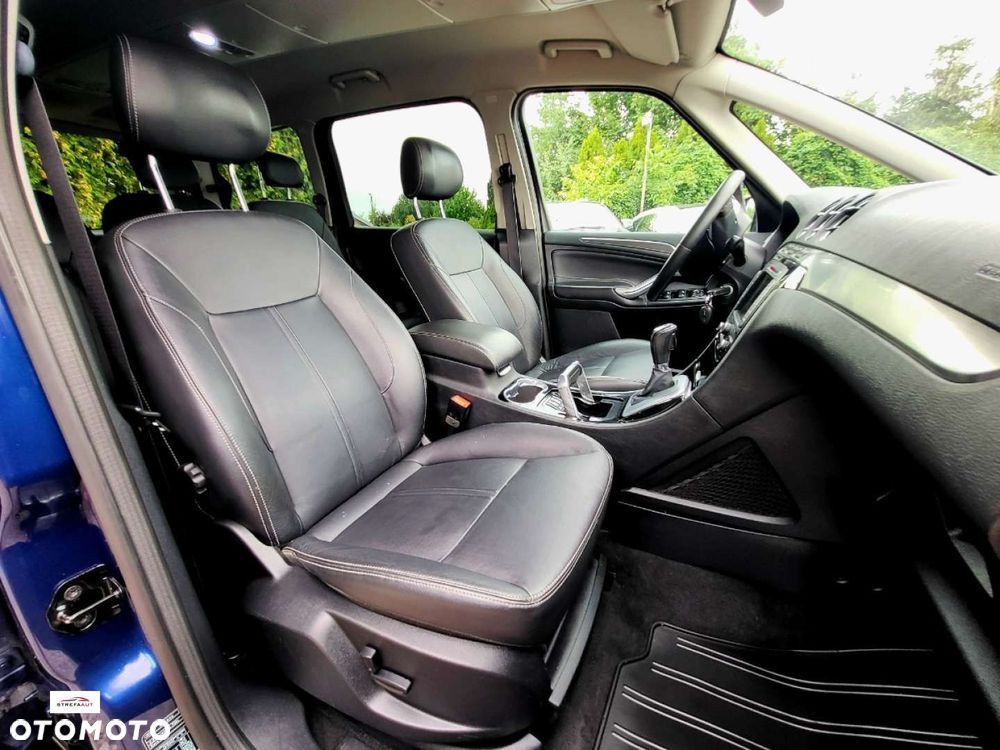 Ford Galaxy - 8