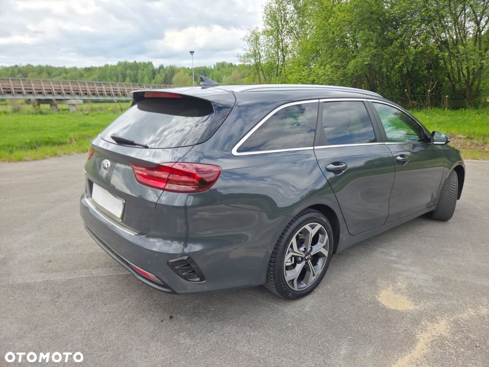 Kia Ceed 1.6 CRDi DCT Platinum Edition - 6