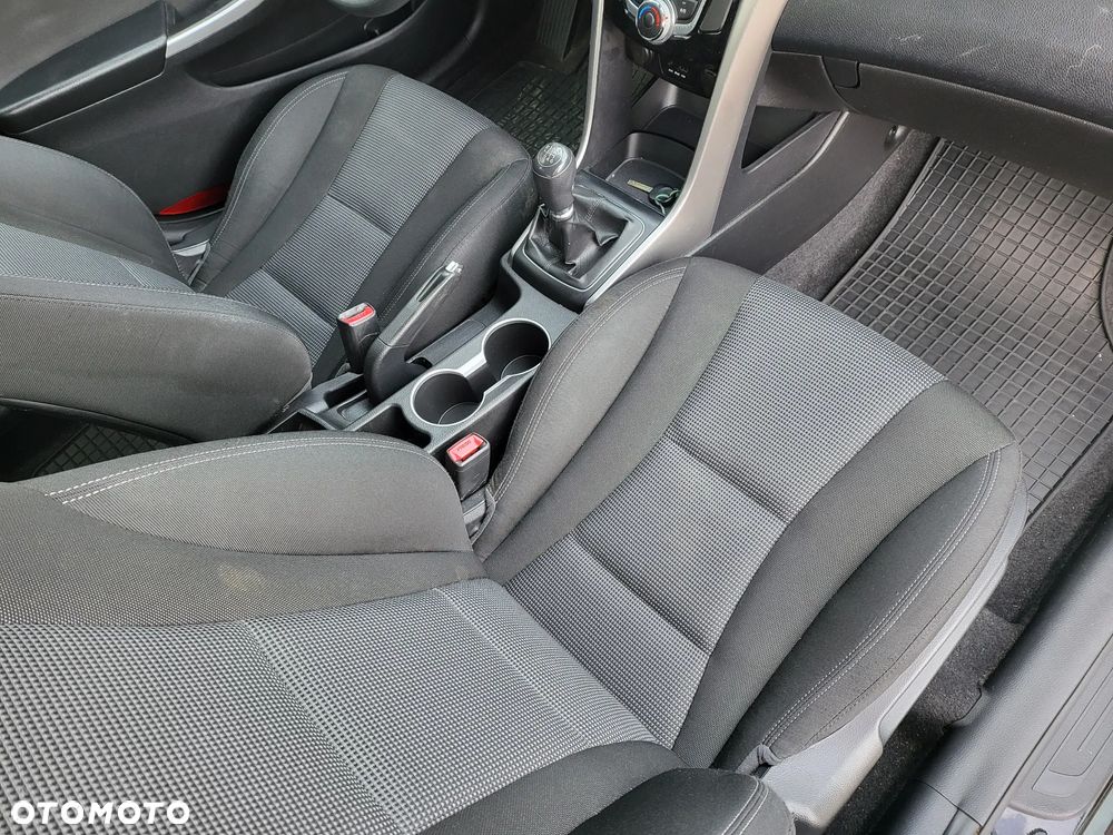 Hyundai i30 1.4 CRDi Premium - 23