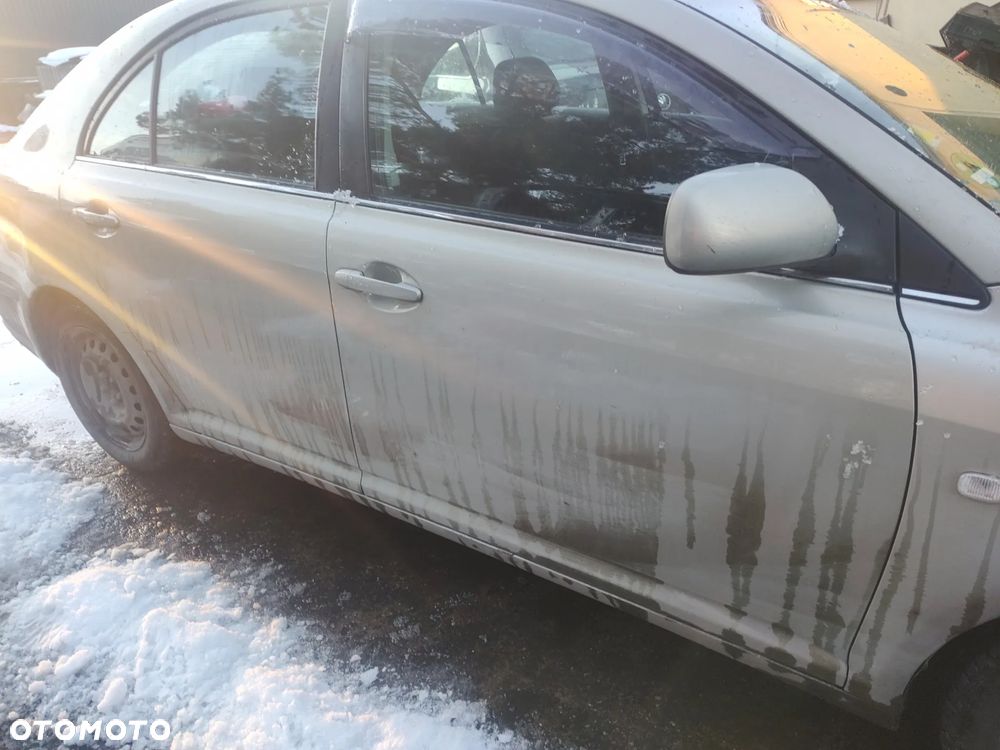 TOYOTA AVENSIS T25 2,0D4D SILNIK 1CD-FTV - 2