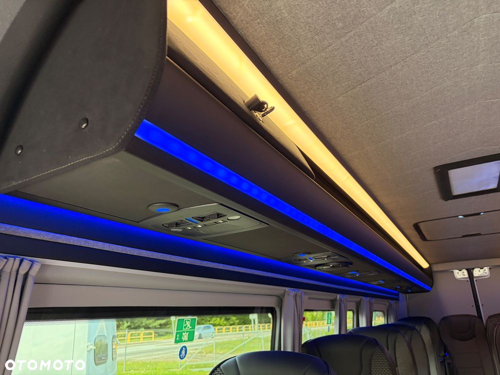 Mercedes-Benz Sprinter 519 - 27