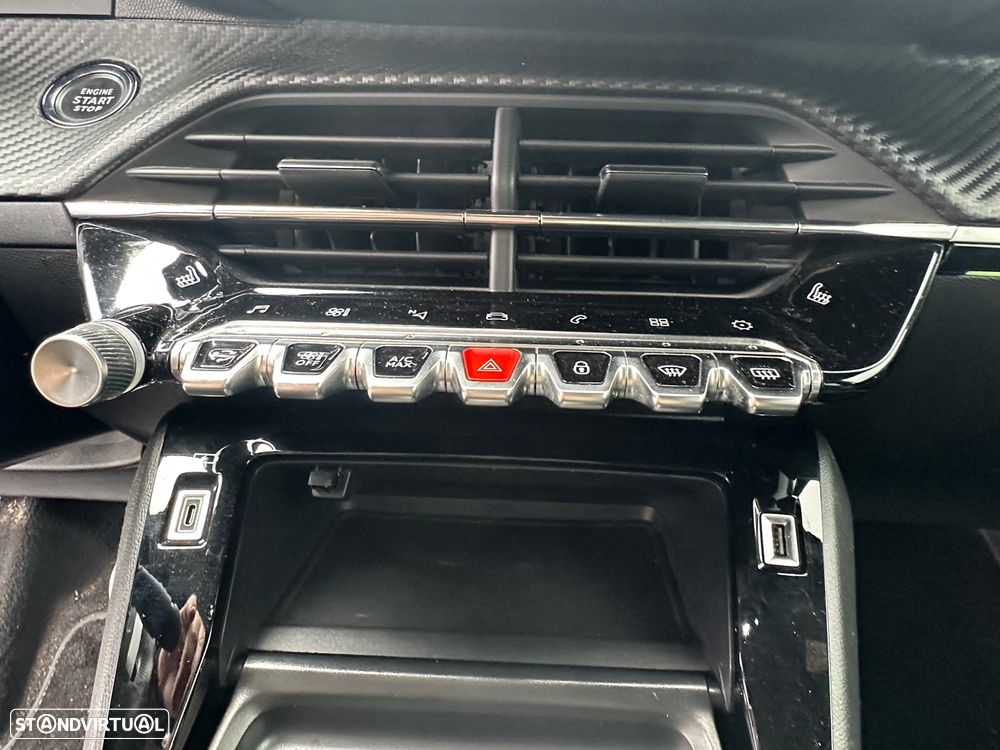 Peugeot 2008 1.2 PureTech GT Line EAT8 - 27