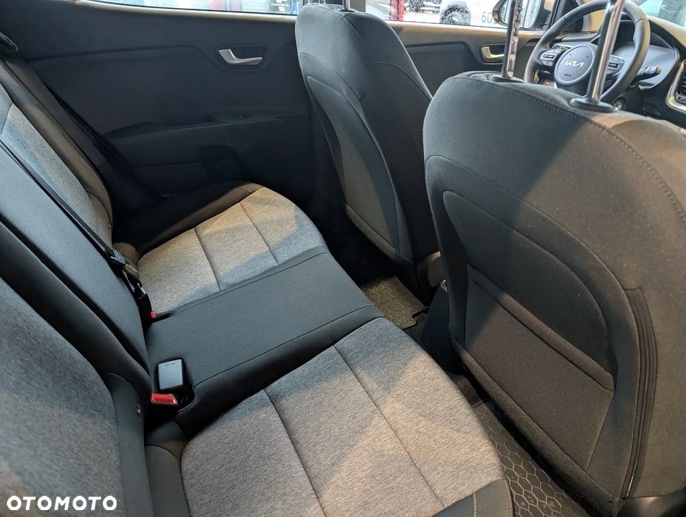 Kia Stonic 1.2 M - 6