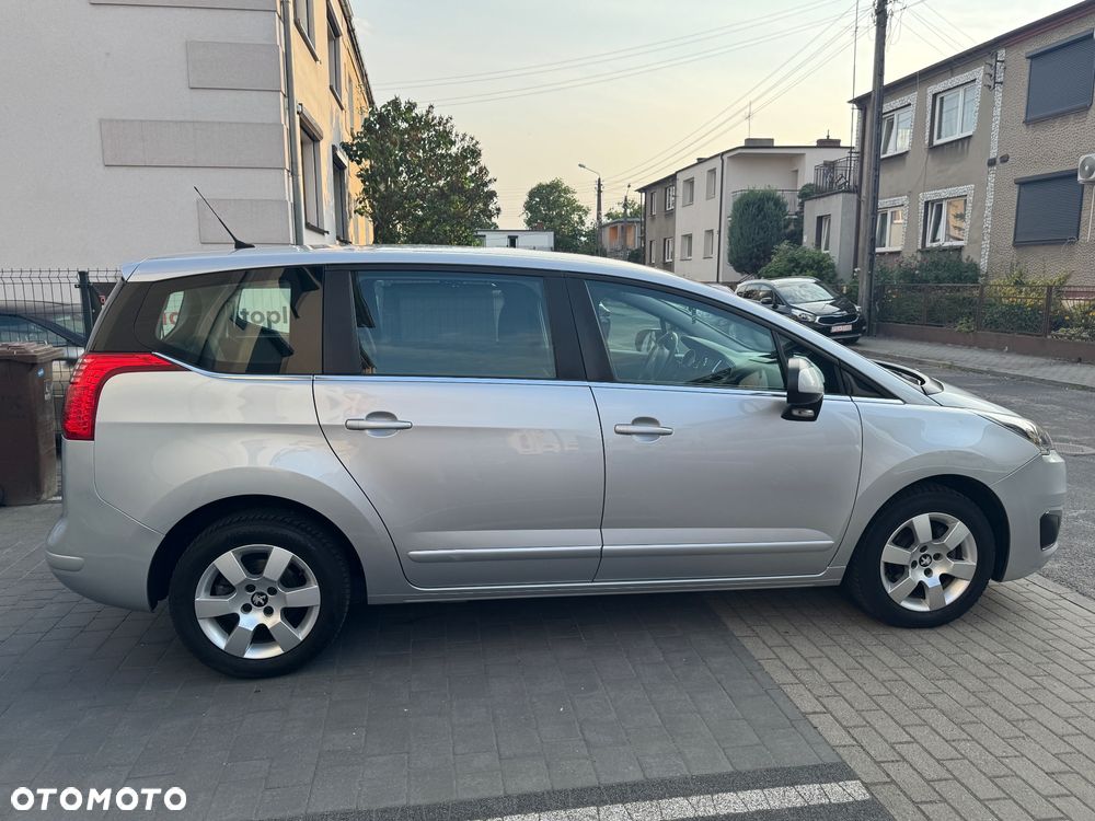 Peugeot 5008 120 VTi Active - 26