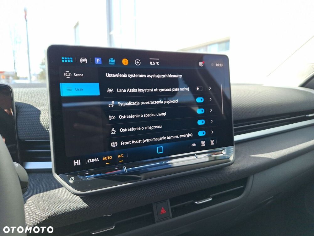 Volkswagen T-Roc - 24