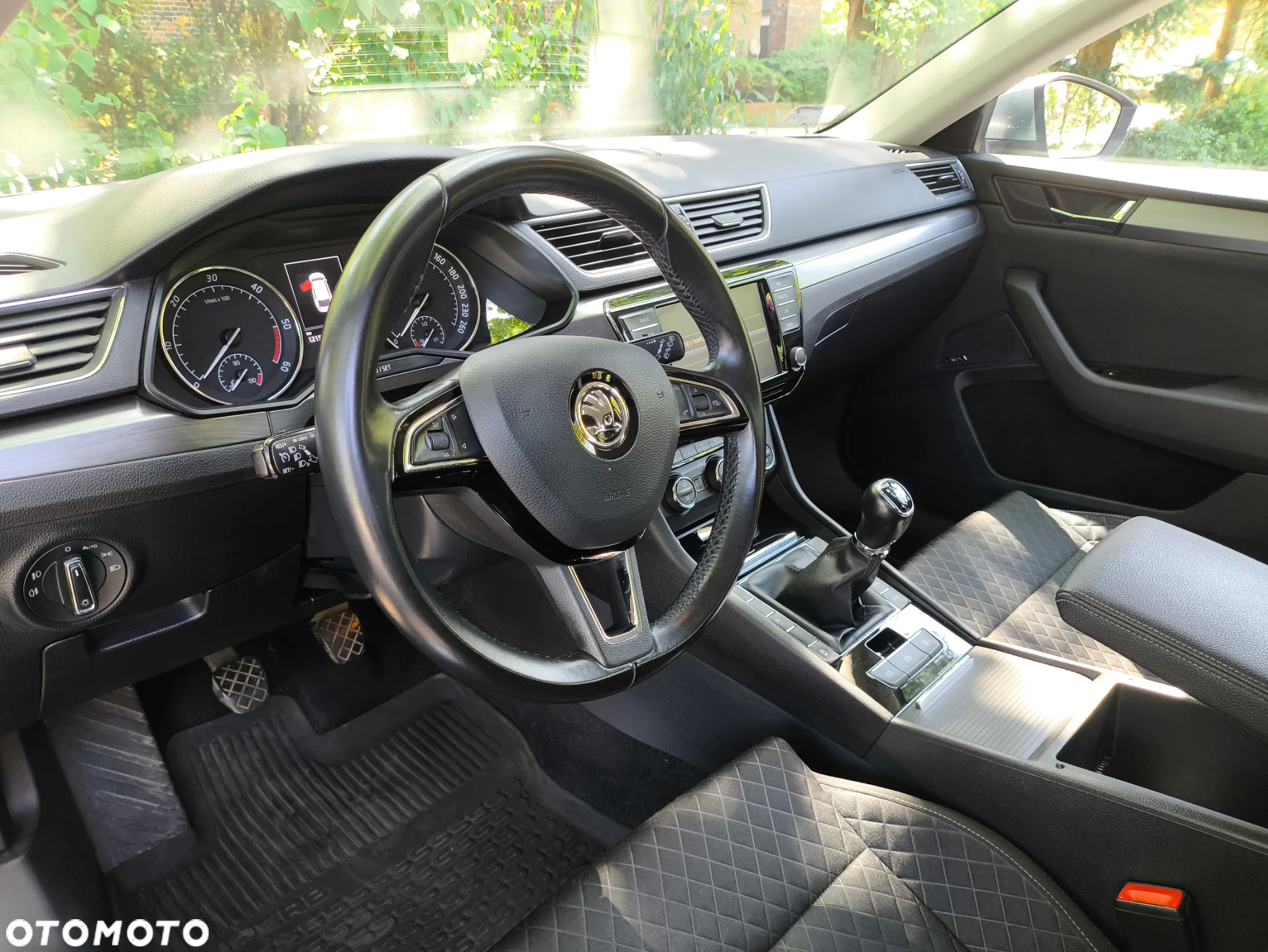 Skoda Superb 2.0 TDI Style - 14
