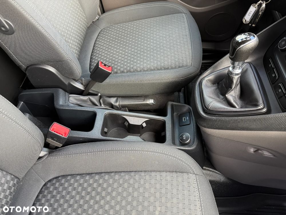 Ford Transit Connect L2H1 - 31