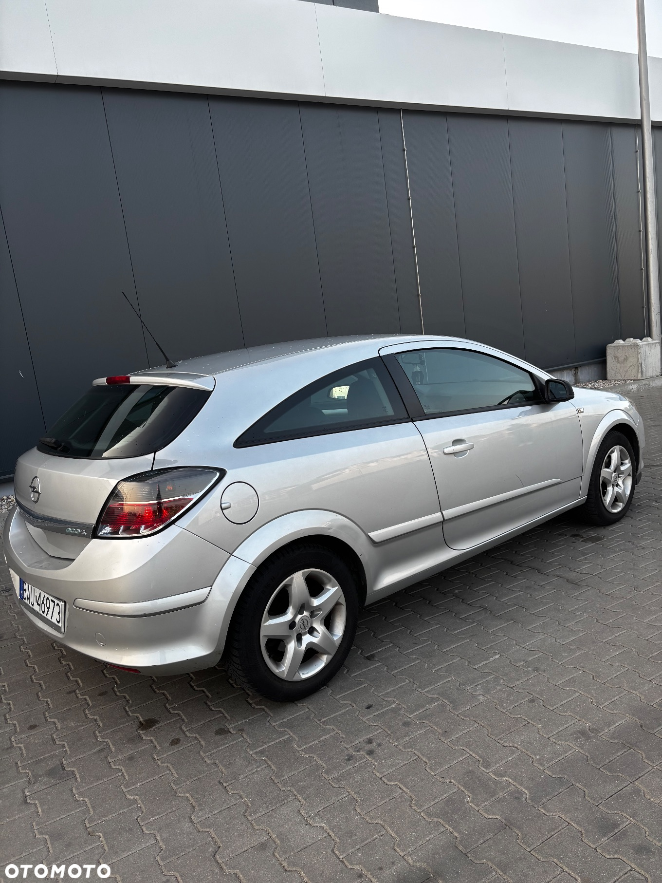 Opel Astra GTC 1.3 CDTI - 4