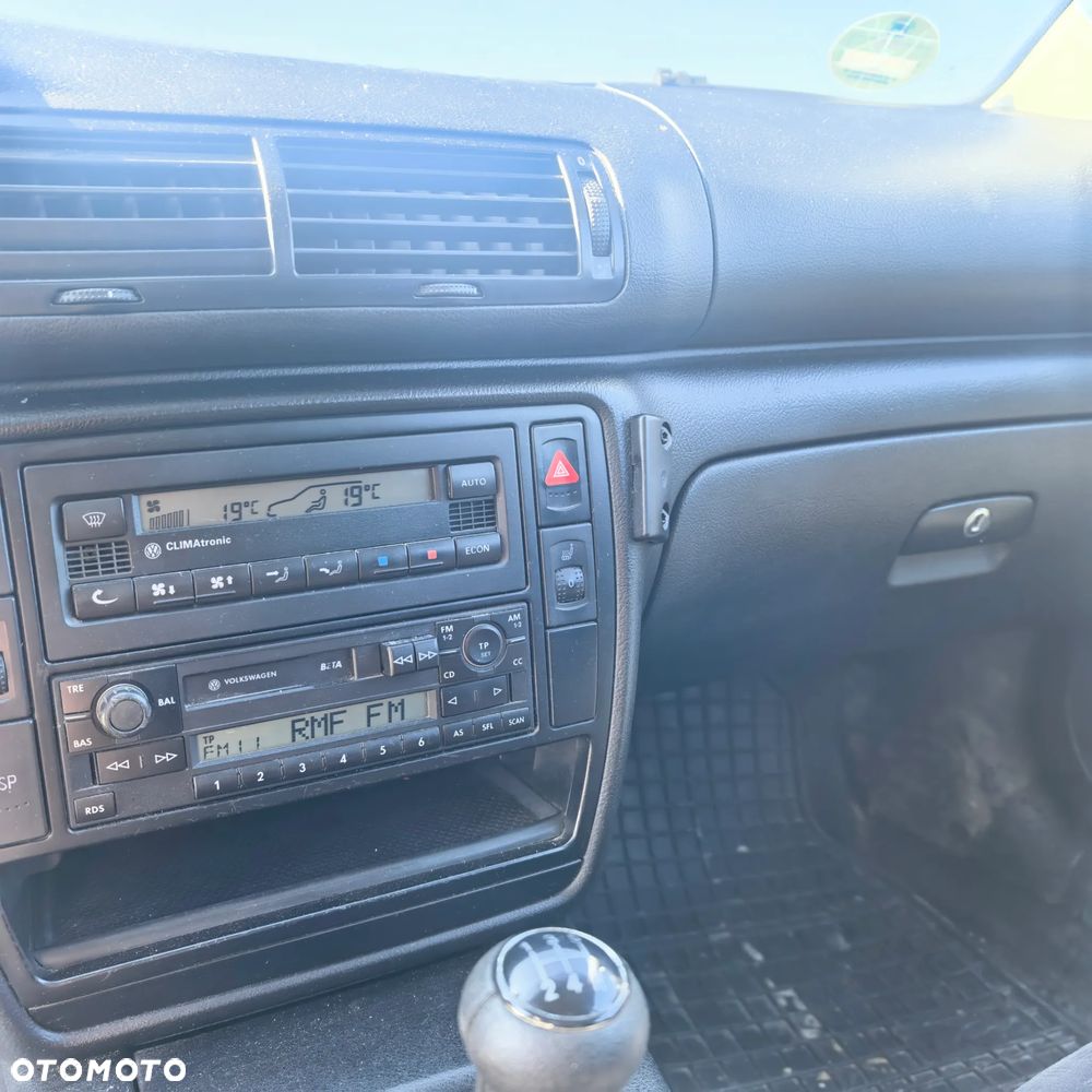 Volkswagen Passat 1.9 TDI - 7