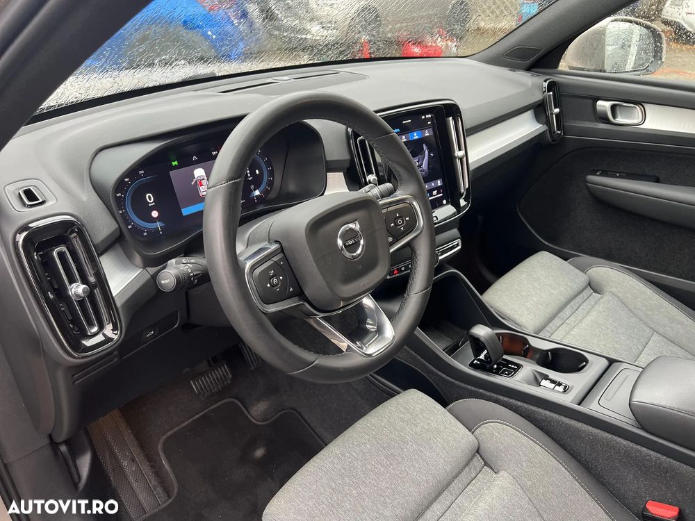 Volvo XC 40 B3 AT FWD MHEV Core - 9