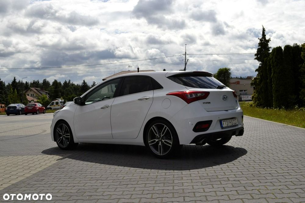 Hyundai i30 1.6 GDI Turbo Luxury - 8