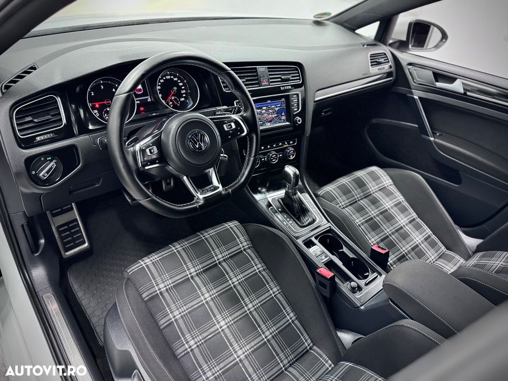 Volkswagen Golf GTD 2.0 TDI SCR DSG - 22