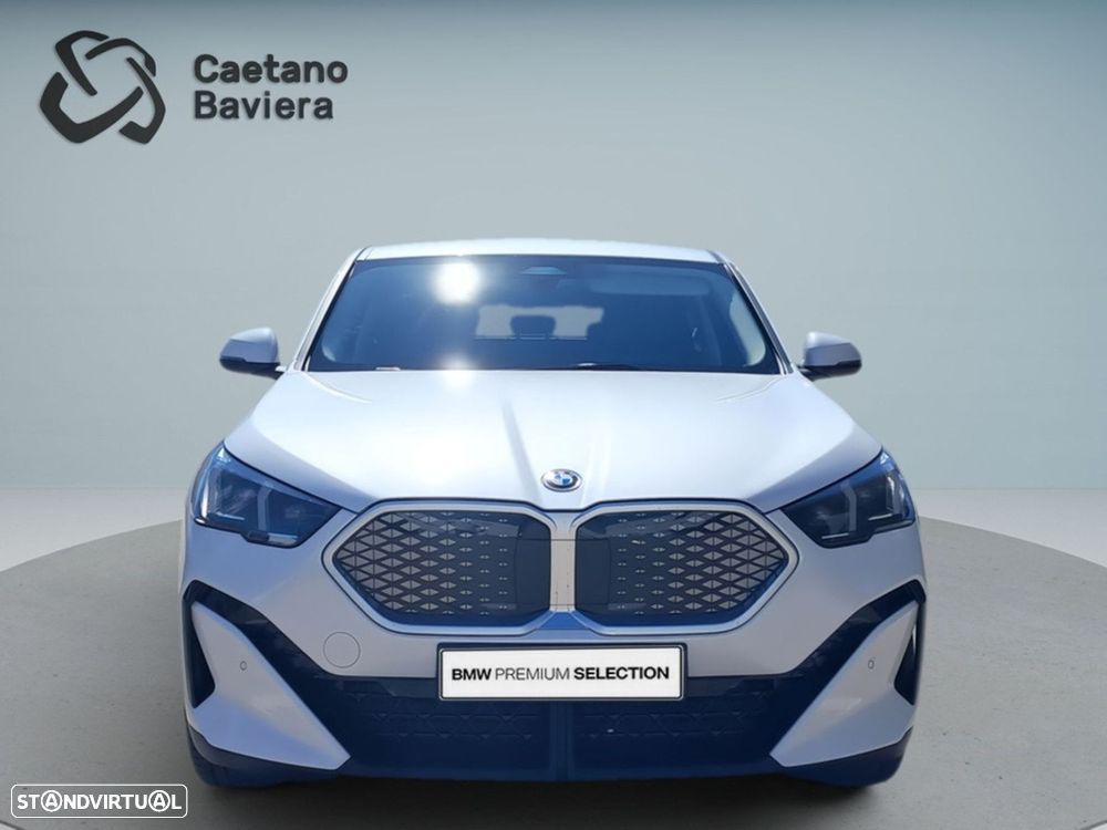 BMW ix1 eDrive20 Pack Desportivo M - 1