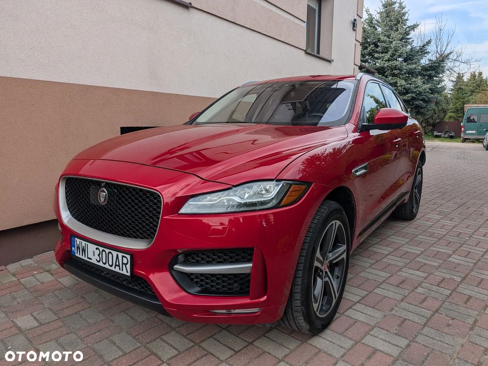 Jaguar F-Pace 30t AWD R-Sport - 11