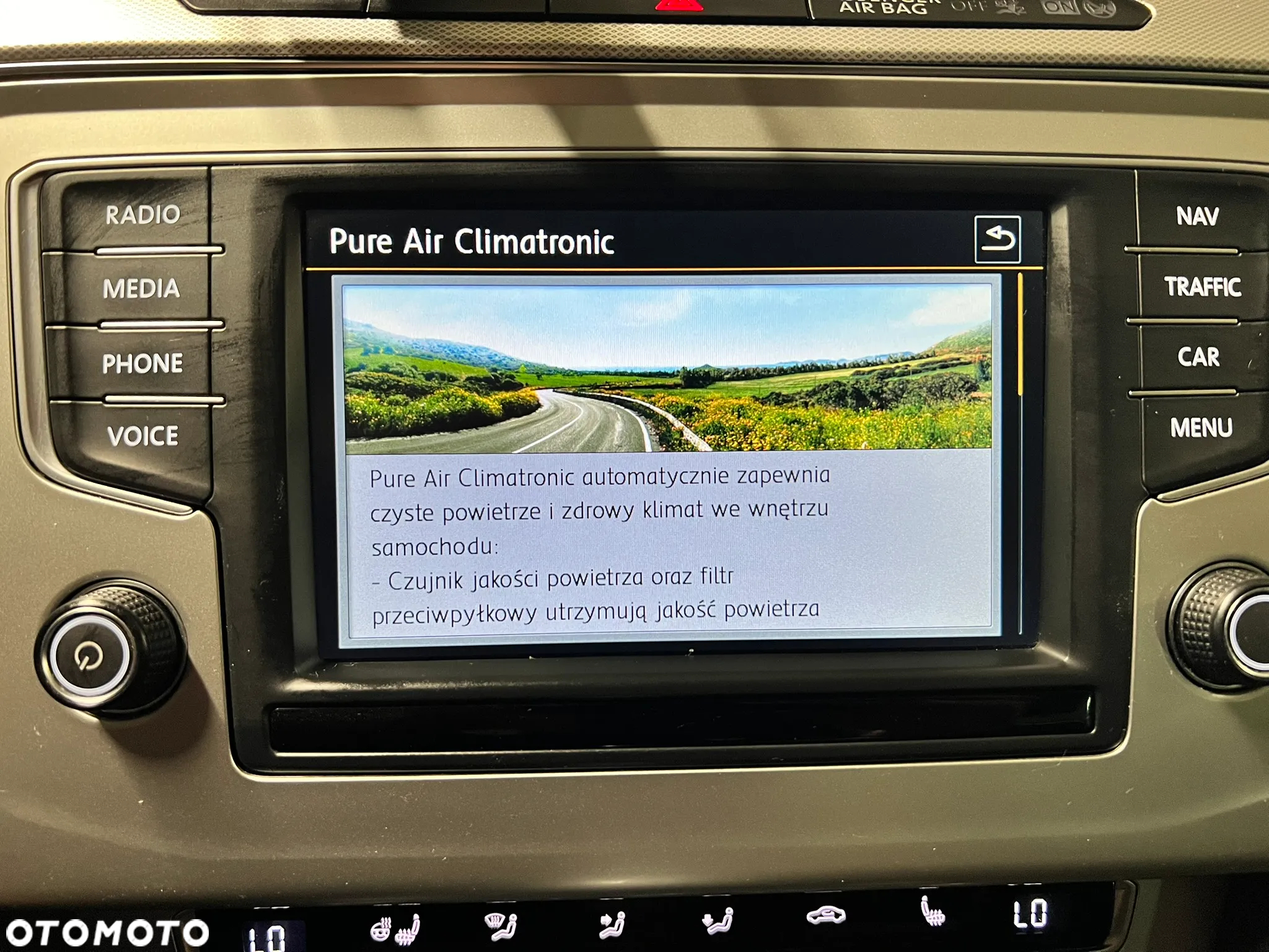 Volkswagen Passat Variant 1.6 TDI SCR DSG Trendline - 15