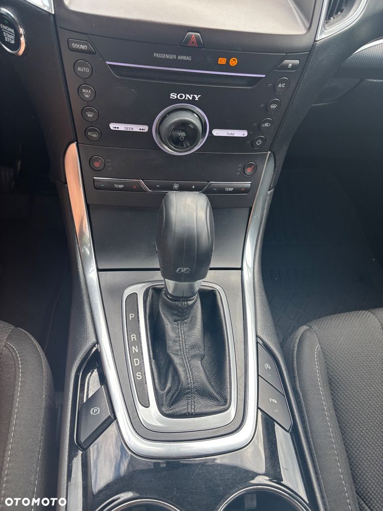 Ford S-Max - 8