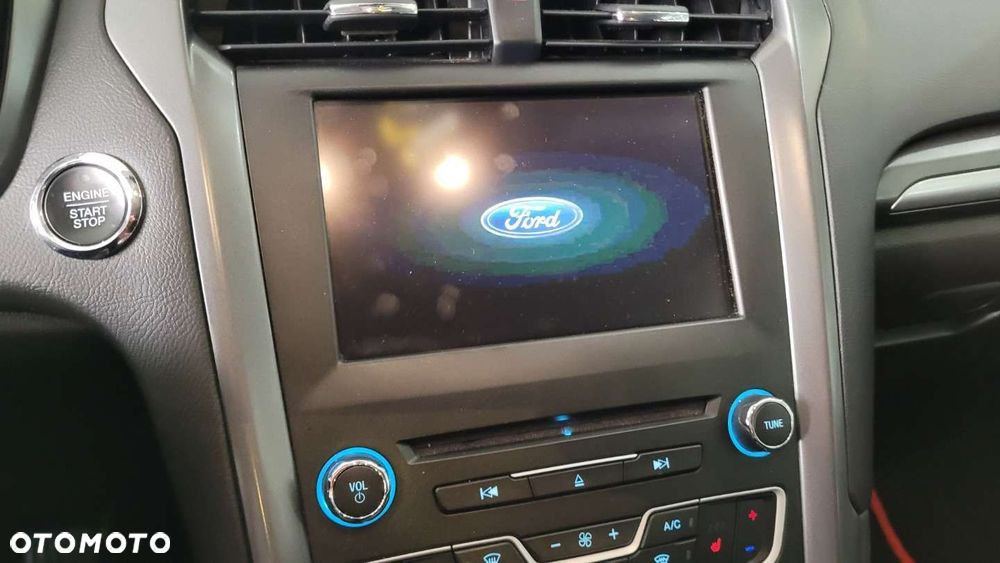 Ford Mondeo - 8