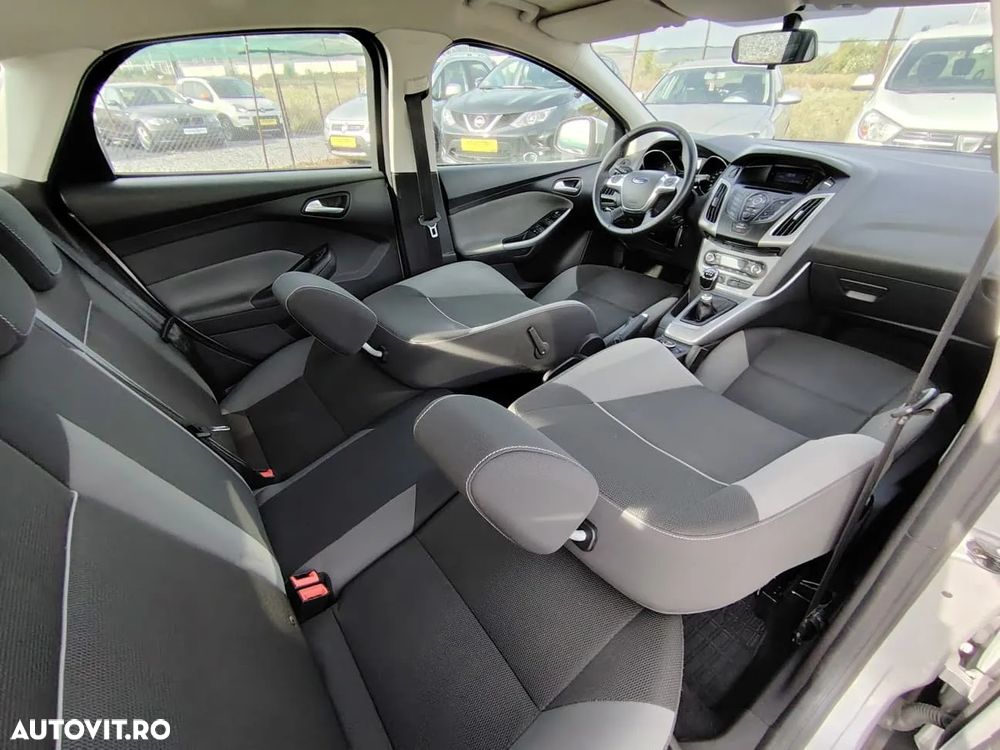 Ford Focus 1.6 TDCi DPF Start-Stopp-System Trend - 11