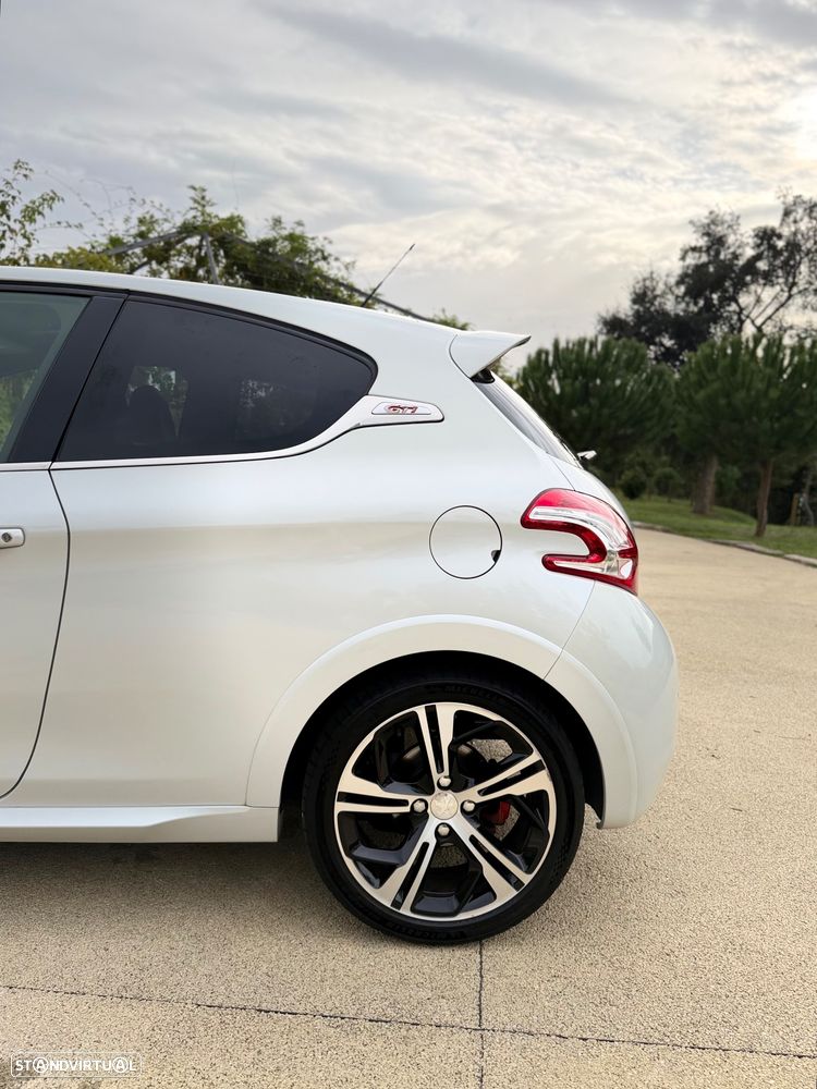 Peugeot 208 GTI 200 THP - 4