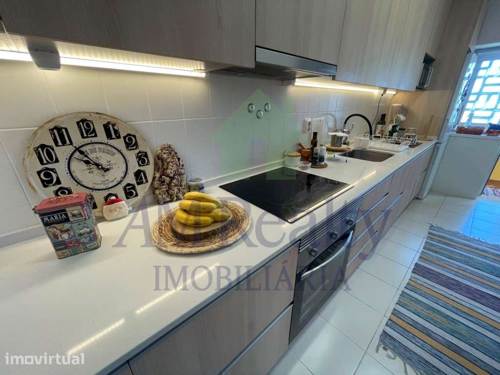 Apartamento T1 Remodelado - Junto à Praia - Grande imagem: 5/16