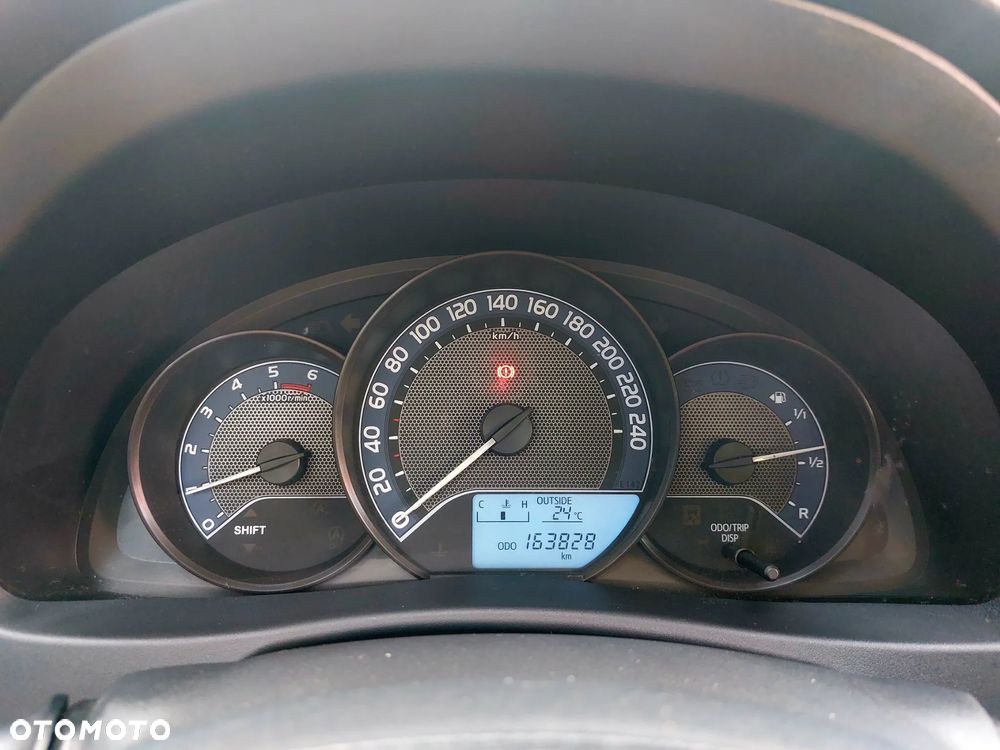 Toyota Auris 1.4 D-4D Active - 14