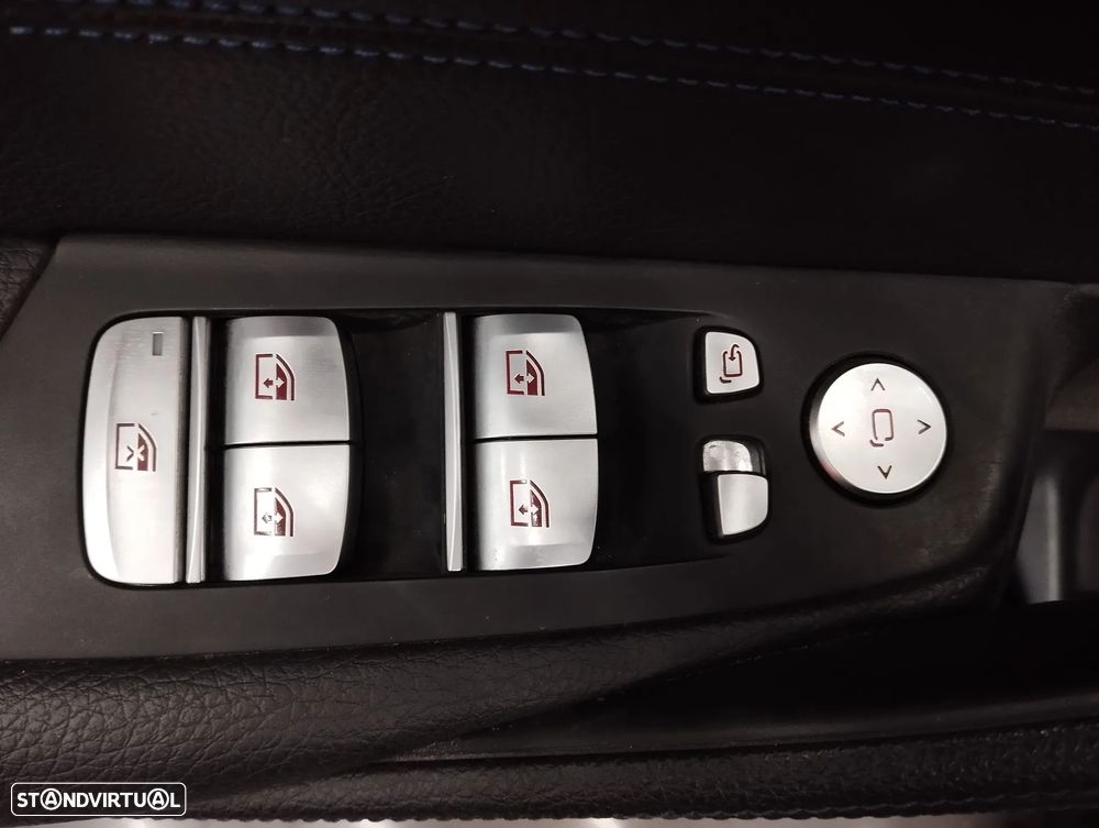 BMW 530 e iPerformance Pack M - 17