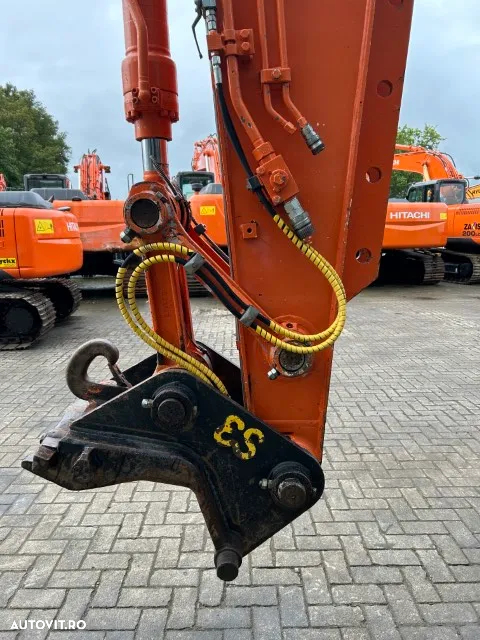 Hitachi ZX160LC-5B - 6