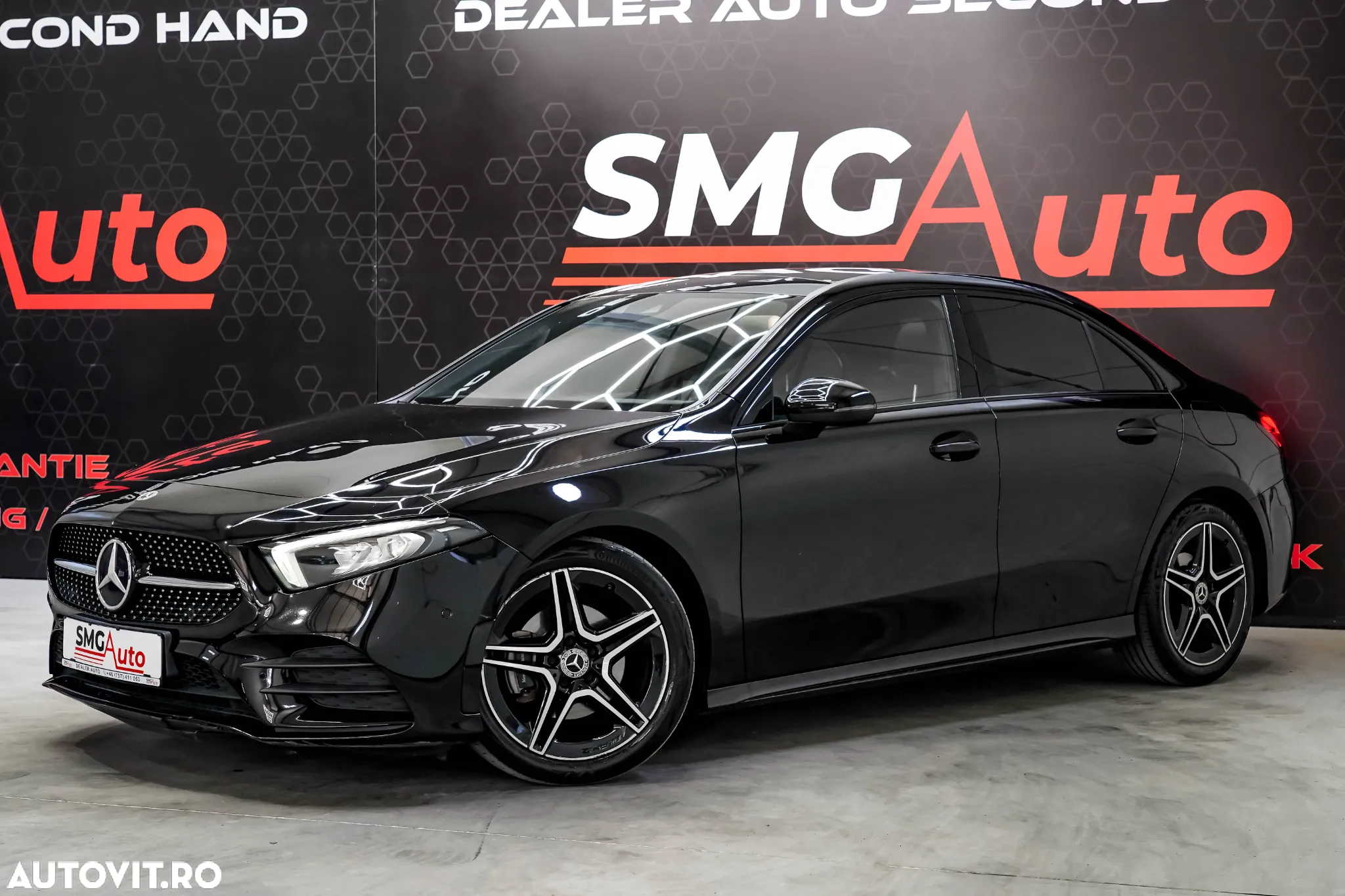 Mercedes-Benz A 180 7G-DCT AMG Line - 19