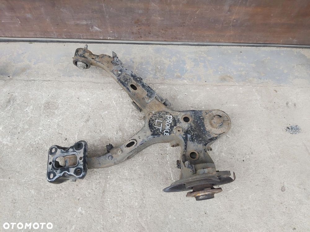Wahacz tył lewy Toyota Proace 1.6 Expert Jumpy 9807505080 zwrotnica lewa - 1