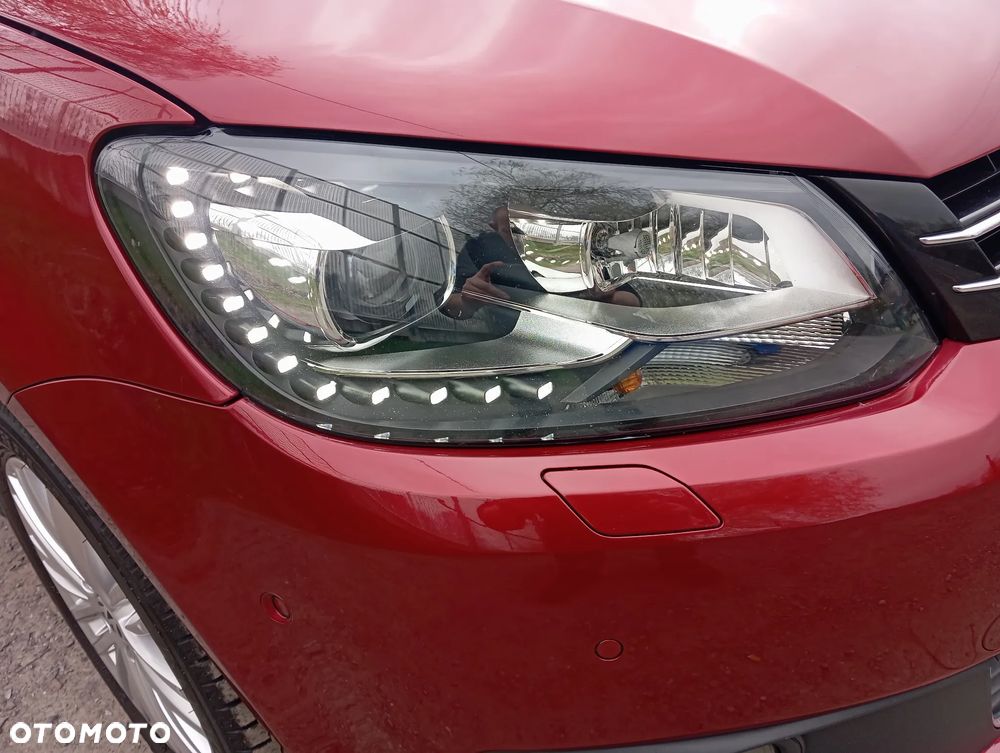 Volkswagen Touran - 10