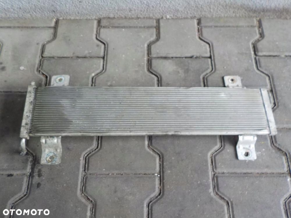 VW T5 CHŁODNICZKA chłodnica paliwa - 1