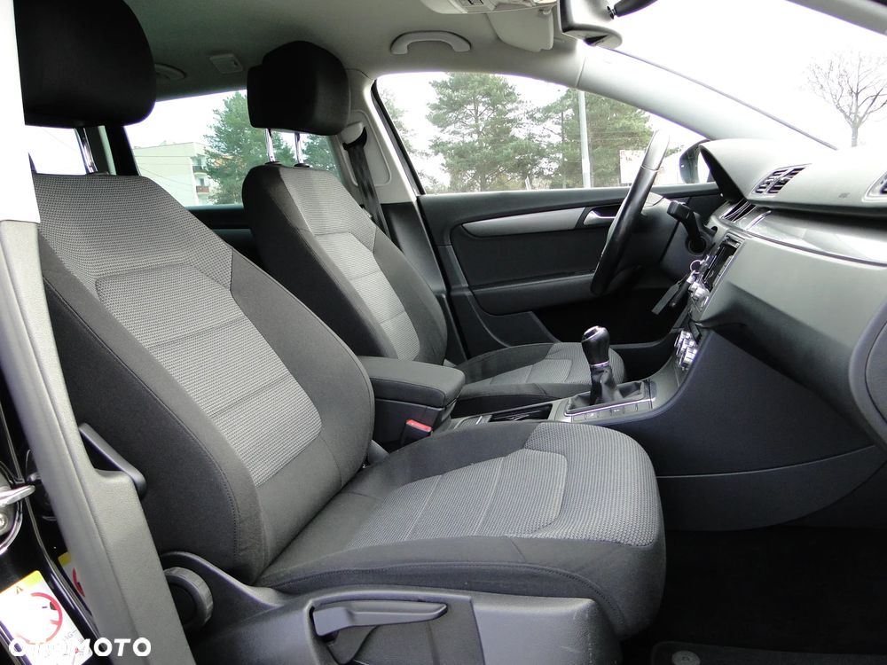 Volkswagen Passat 2.0 TDI BlueMotion Technology Highline - 15