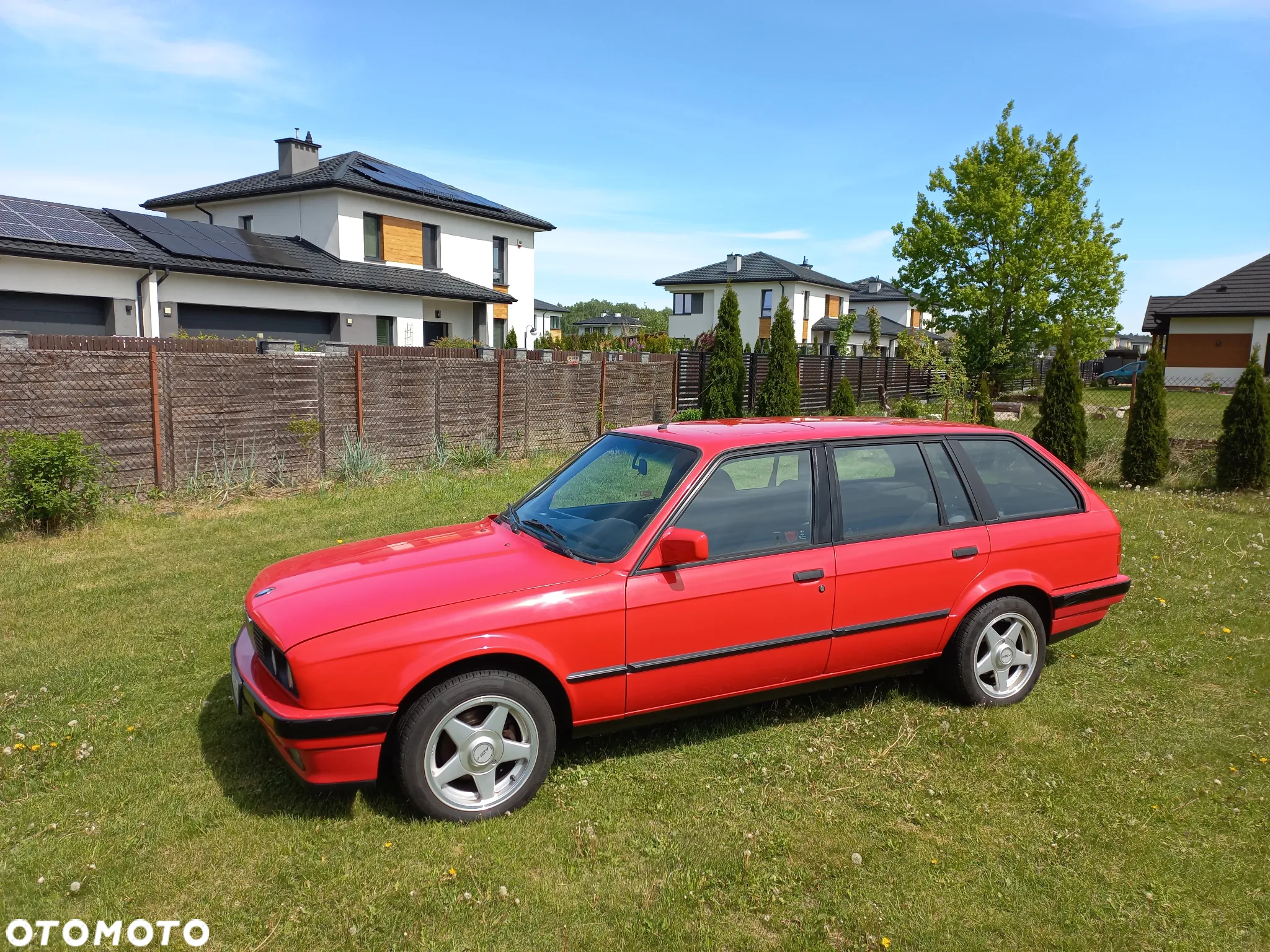 BMW Seria 3 318i Touring - 3