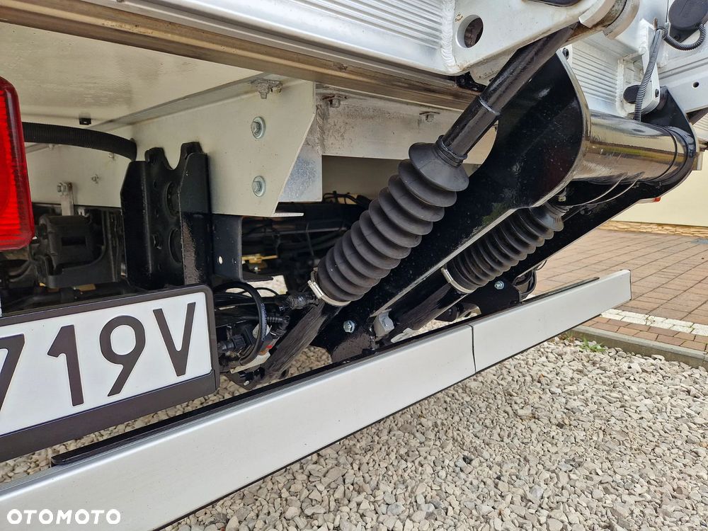 Iveco DAILY - 33