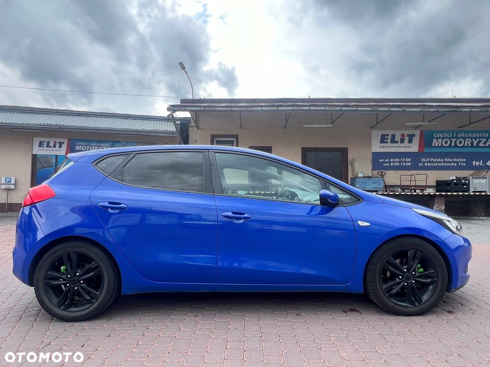Kia Ceed - 25