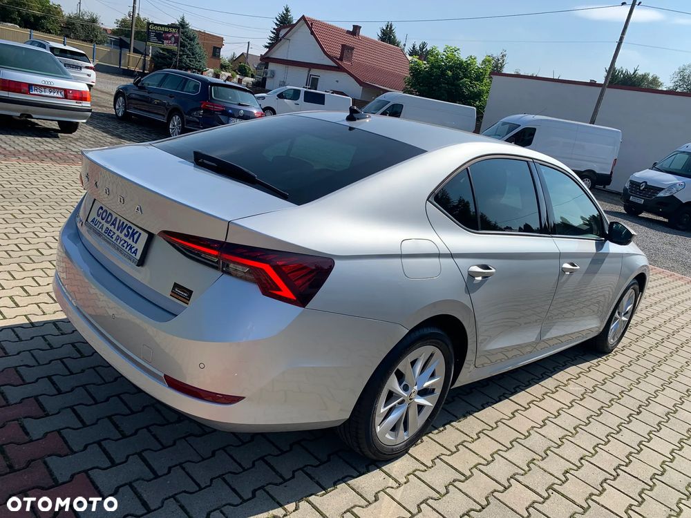 Skoda Octavia 1.5 TSI ACT Ambition - 4