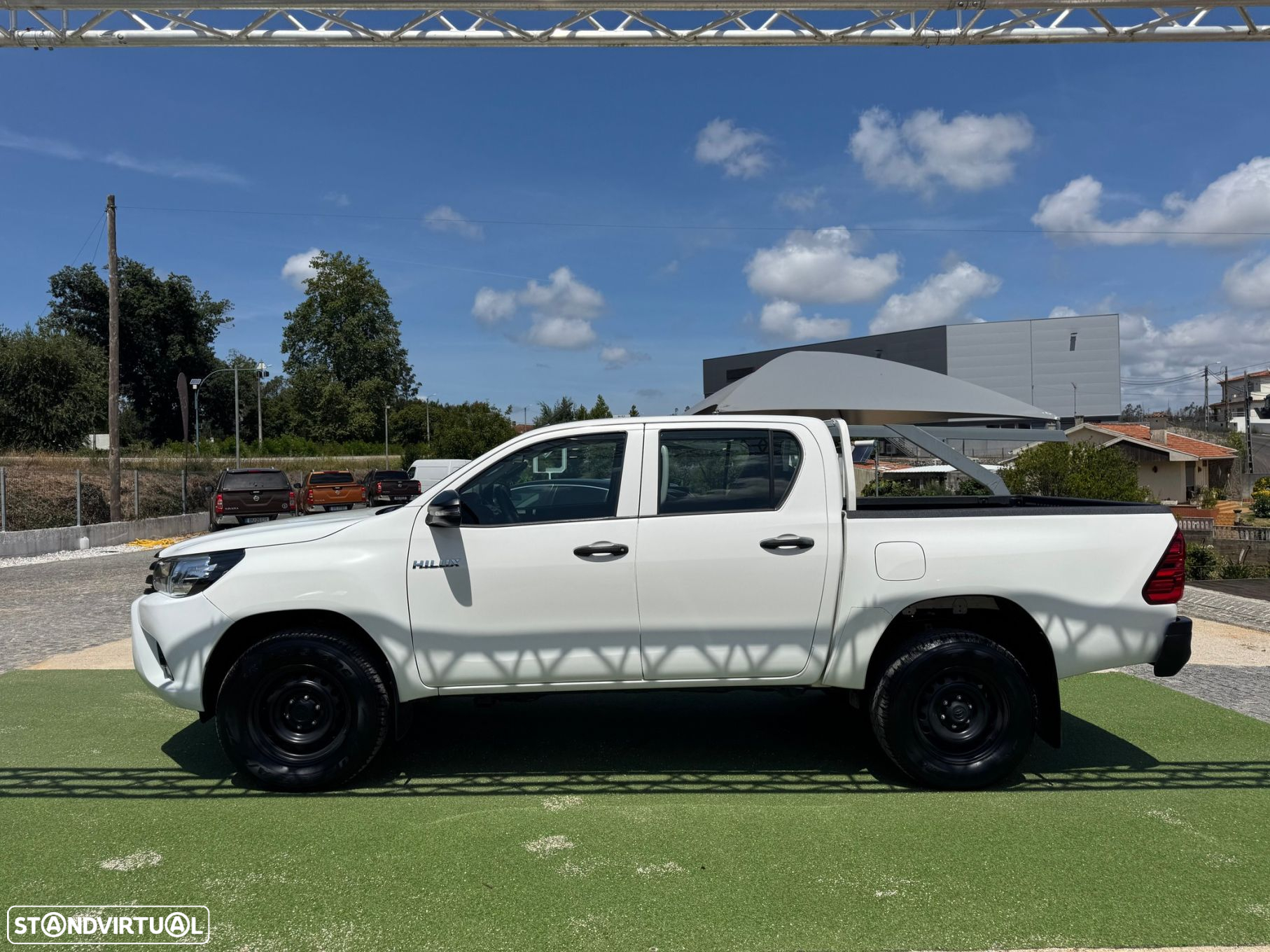 Toyota Hilux 2.4 D-4D 4WD CD CM - 2