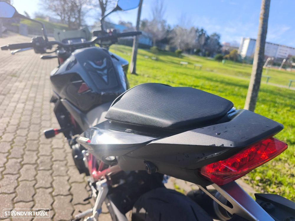 Honda Hornet 750 quickshift - 11