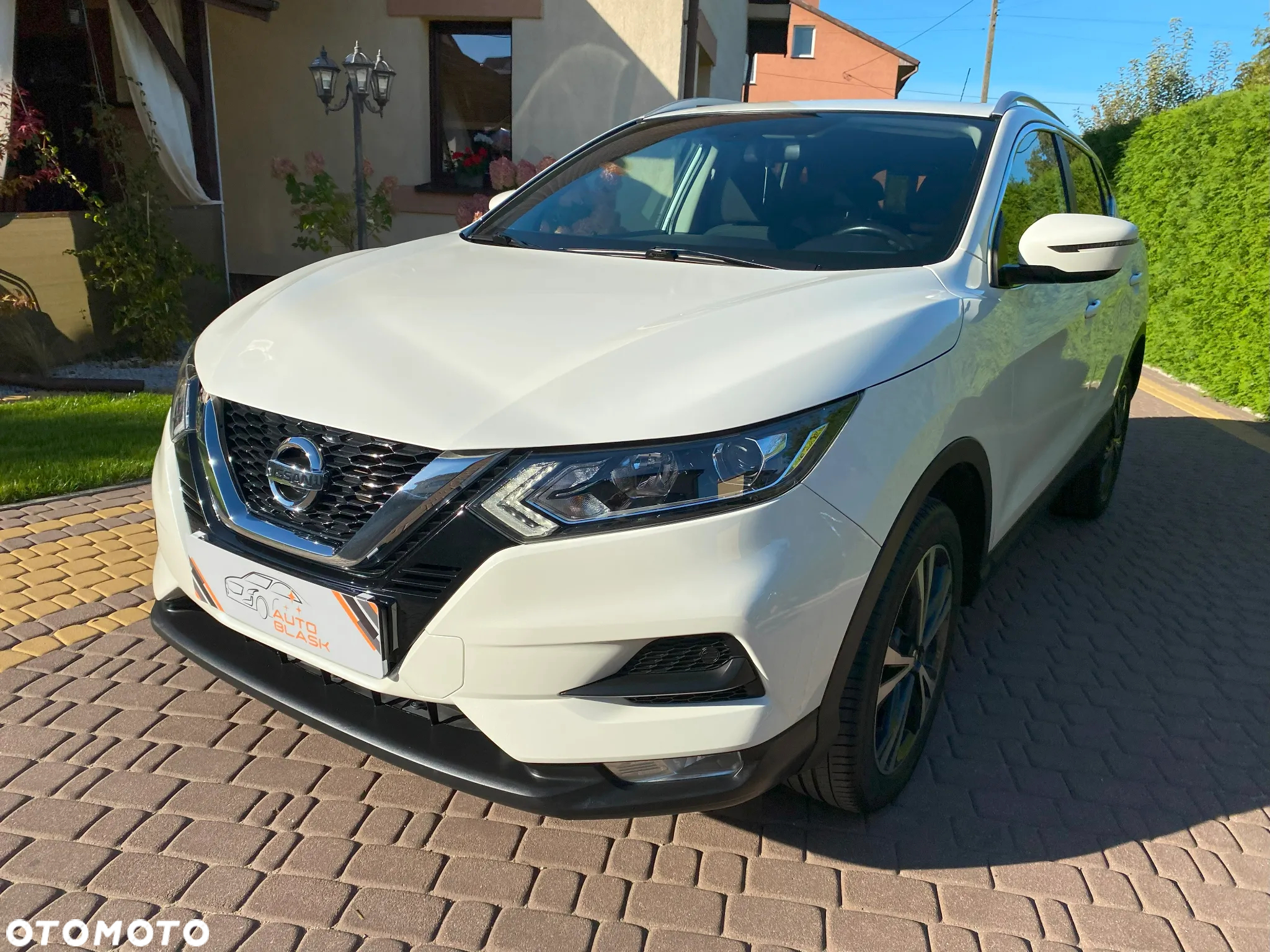 Nissan Qashqai 1.3 DIG-T N-Connecta - 2