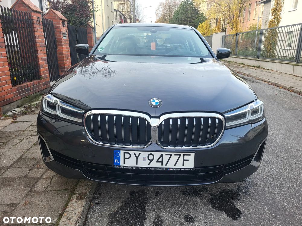 BMW Seria 5 530d xDrive Luxury Line - 15