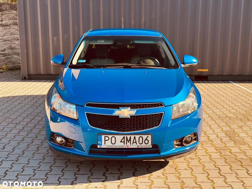 Chevrolet Cruze 2010 photo 3