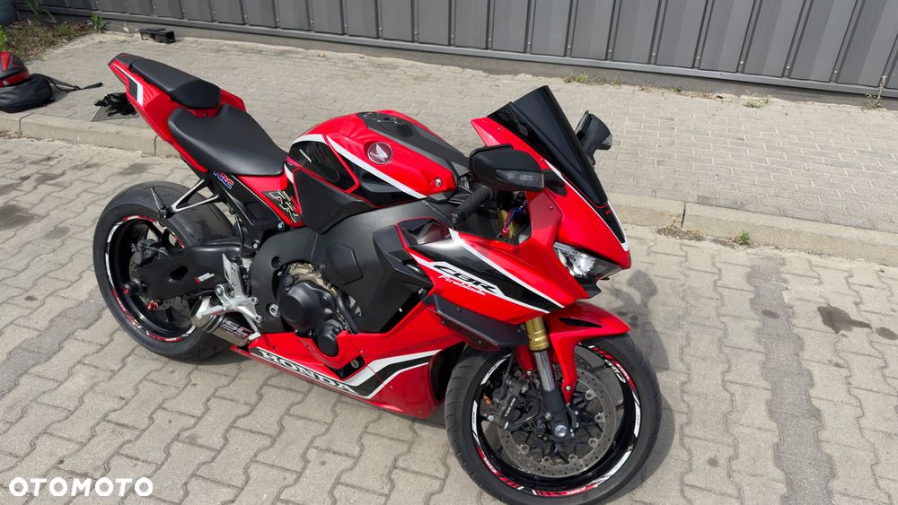 Honda CBR - 6