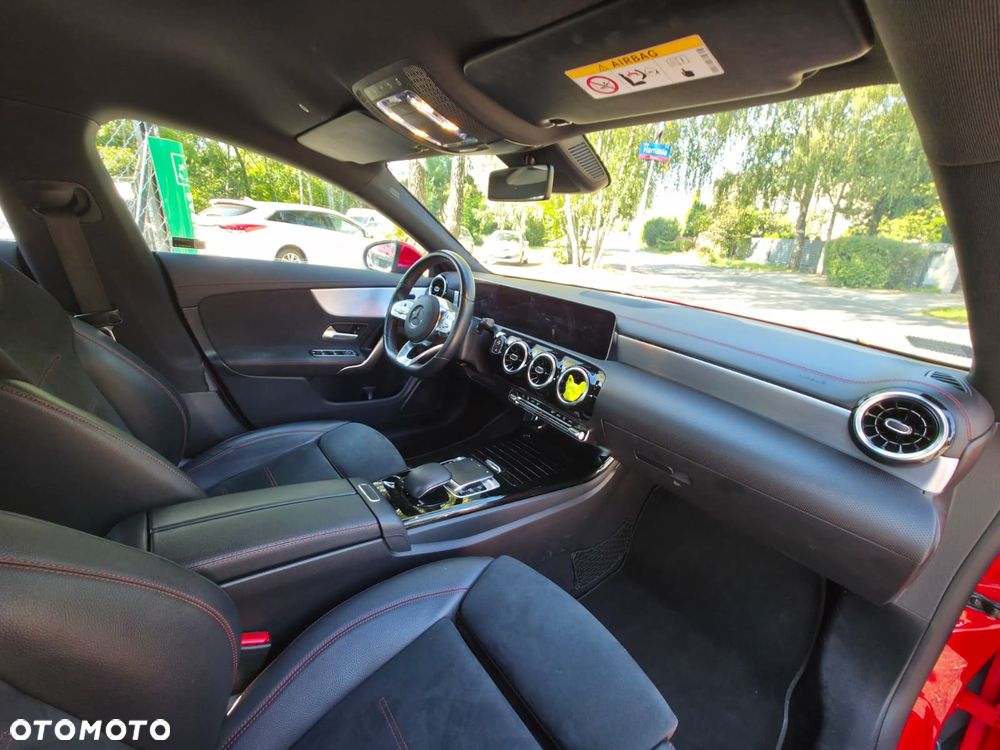 Mercedes-Benz CLA 200 AMG Line 7G-DCT - 20