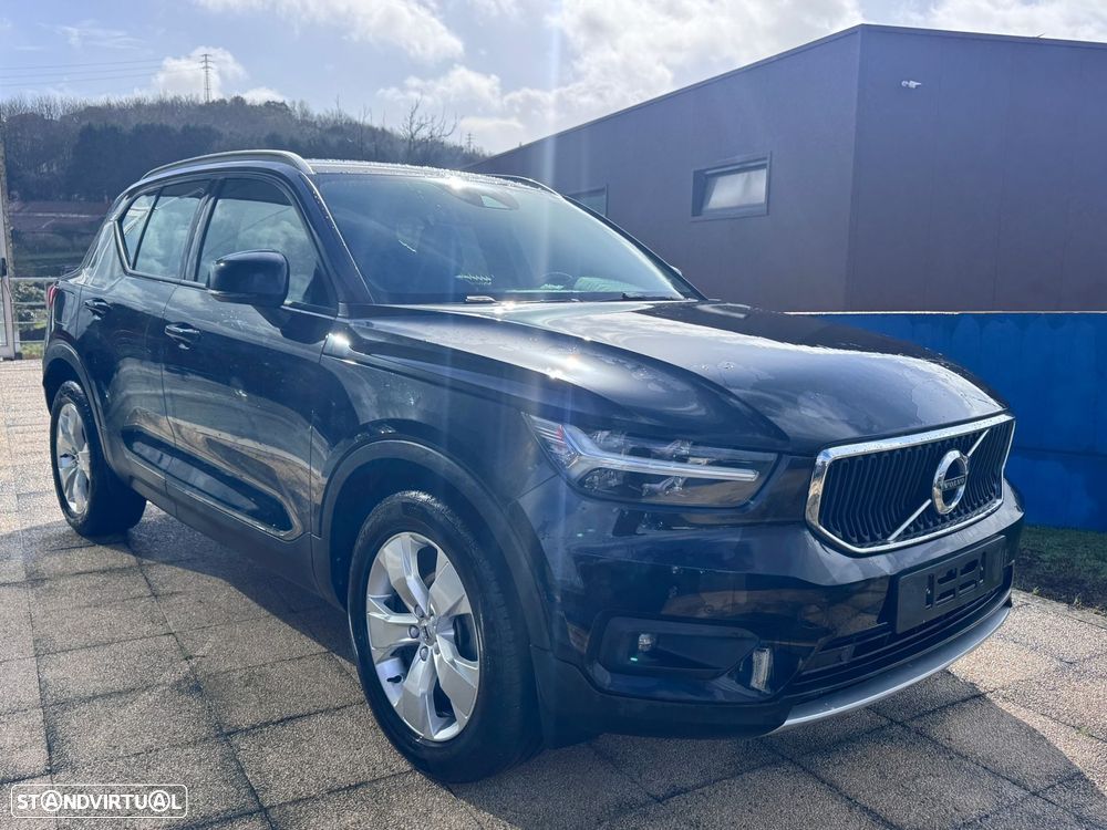 Volvo XC 40 1.5 T3 Momentum - 1