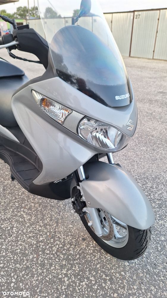 Suzuki Burgman - 21
