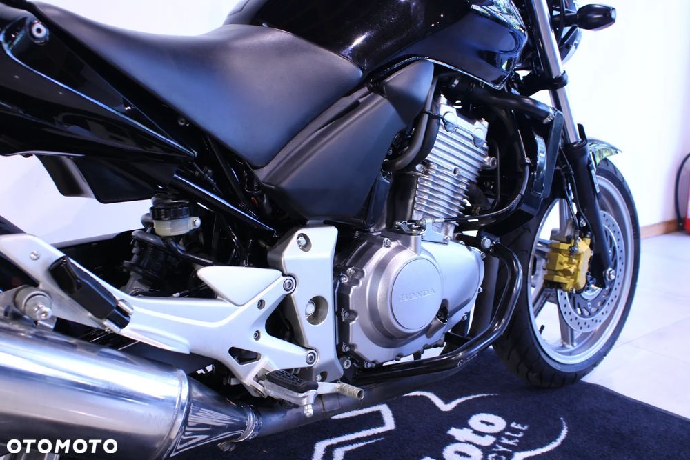 Honda CBF - 22